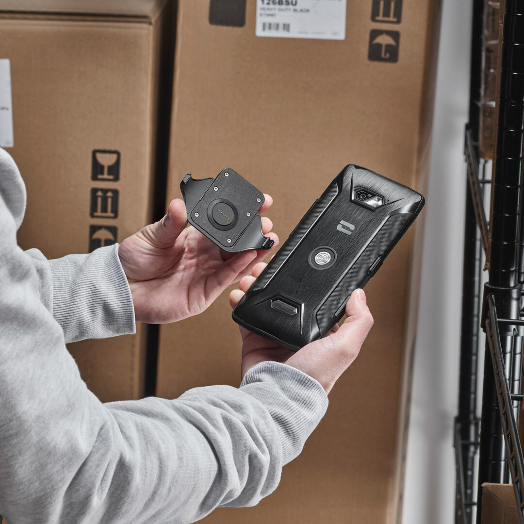 Crosscall smartphone and X-SCAN optical scanner for tracking